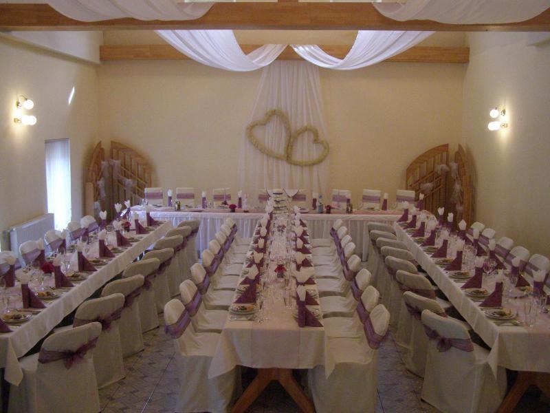 Hotel Central Kremnica Bagian luar foto