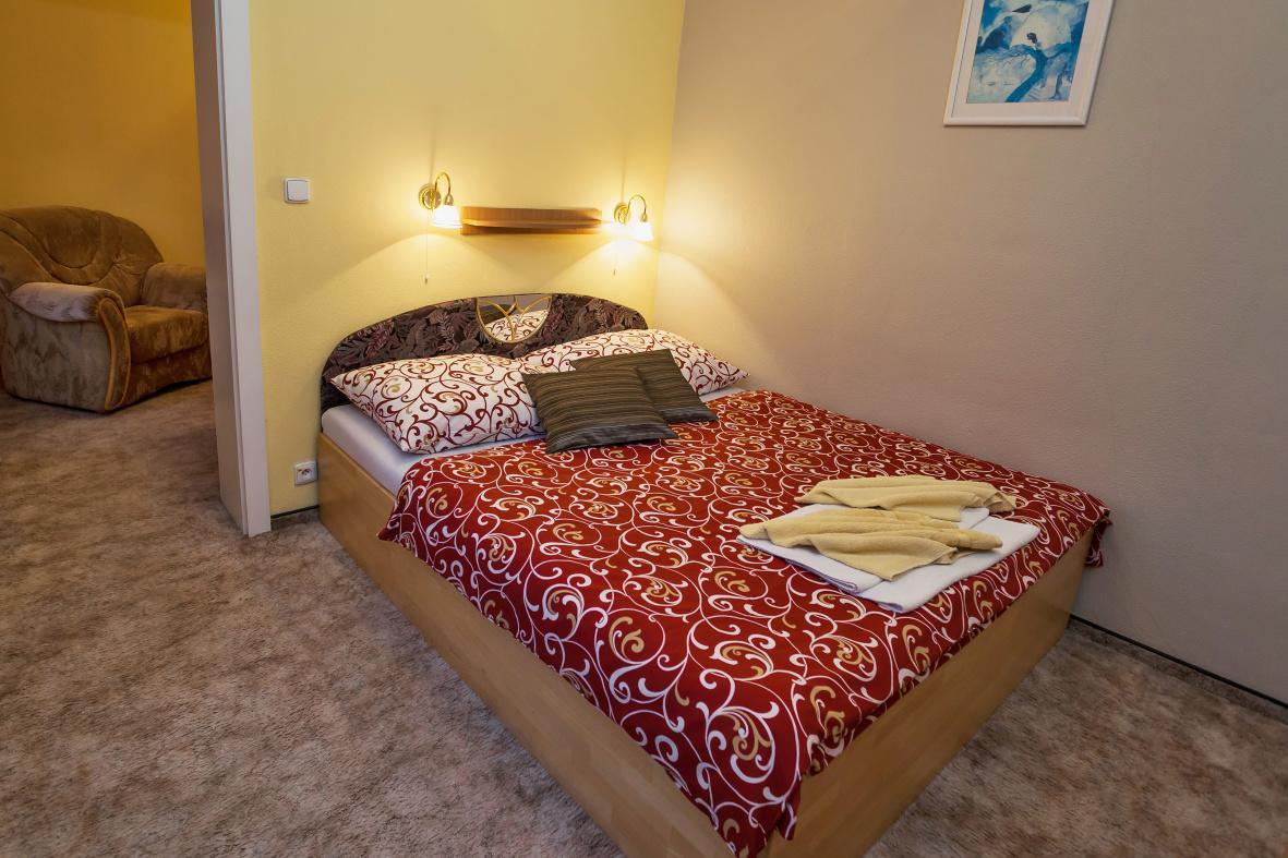 Hotel Central Kremnica Bagian luar foto